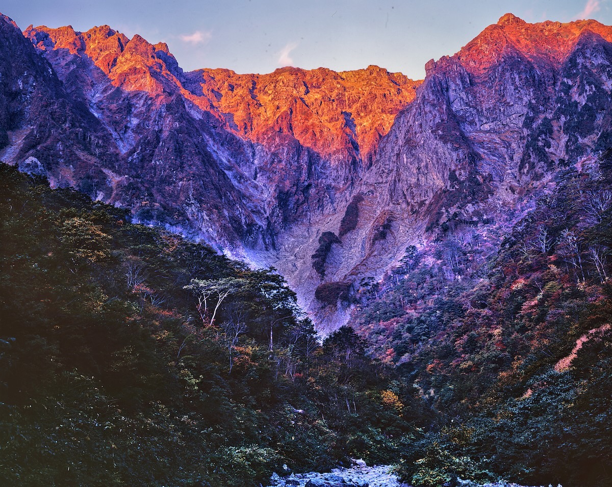 Mt. Tanigawa's Ichinokurasawa at Dawn, Seen from the Valley Bottom